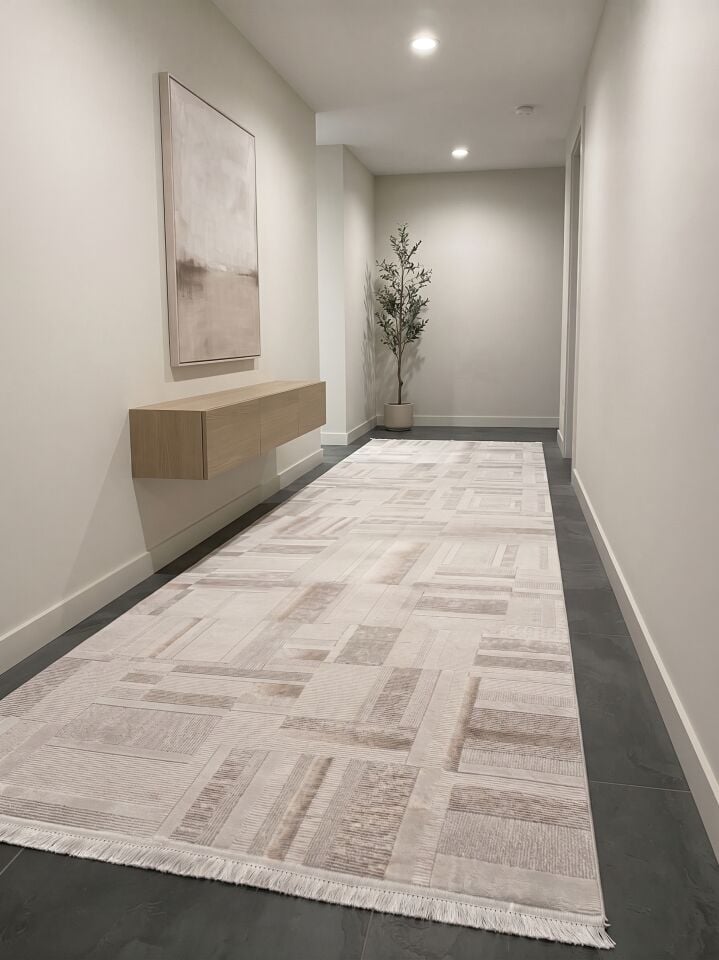 KEOPS HALI D169C Modern Desenleri ve Kusursuz Renk Uyumu İle Krem Bej Renginde Halı Oturma Odası Salon Yatak Odası Mutfak Koridor Halısı